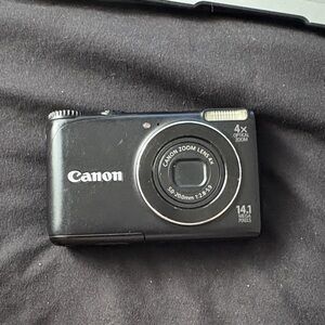 Canon Black 14.1 MP Digital Camera